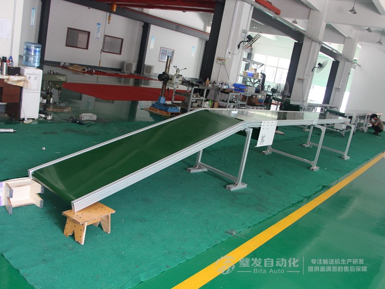 大線結構帶長平臺皮帶輸送機 大線結構帶長平臺皮帶輸送機