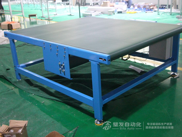 藍(lán)色碳鋼烤漆大線結(jié)構(gòu)皮帶輸送機 藍(lán)色碳鋼烤漆大線結(jié)構(gòu)皮帶輸送機