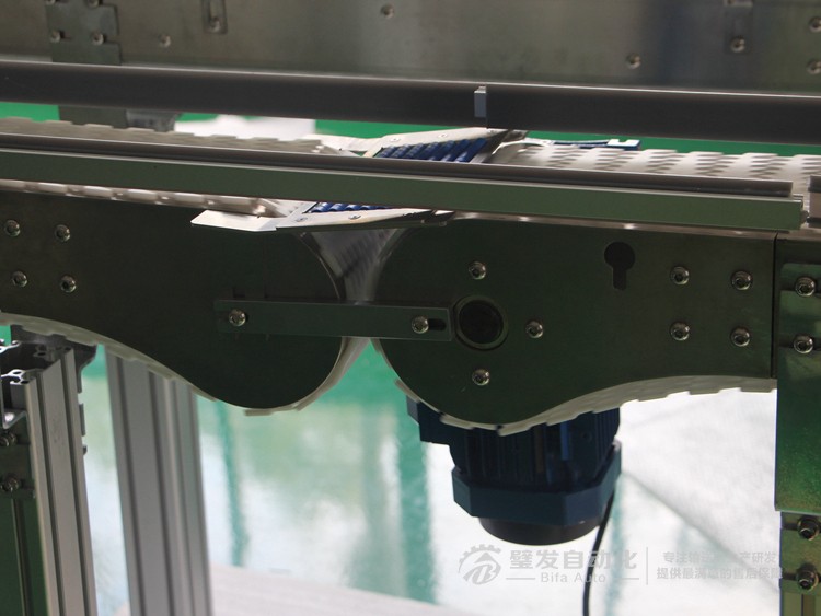 龍骨鏈板輸送機 龍骨鏈板輸送機