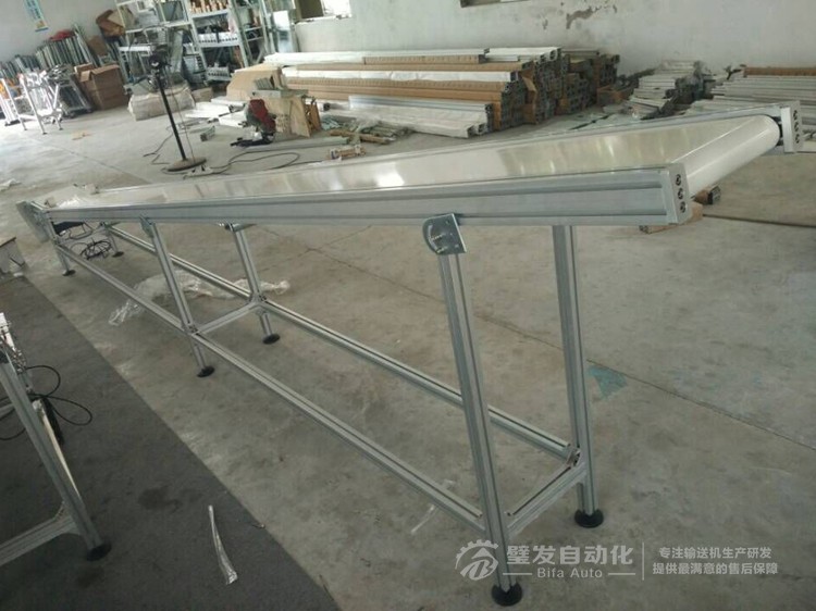 白色PVC流水線帶平臺爬坡輸送線輸送機 白色PVC流水線帶平臺爬坡輸送線輸送機